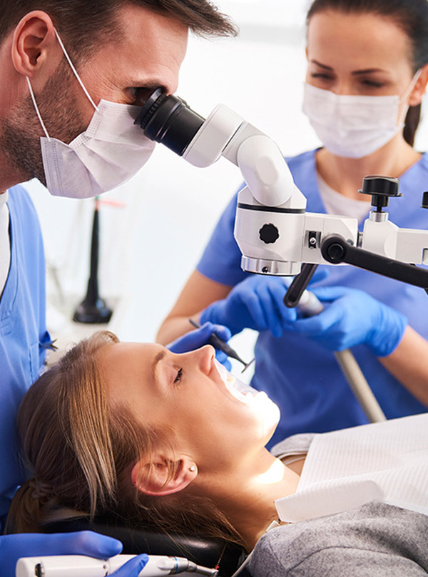 tratamientos cirugia oral en clinicas dentales Marín